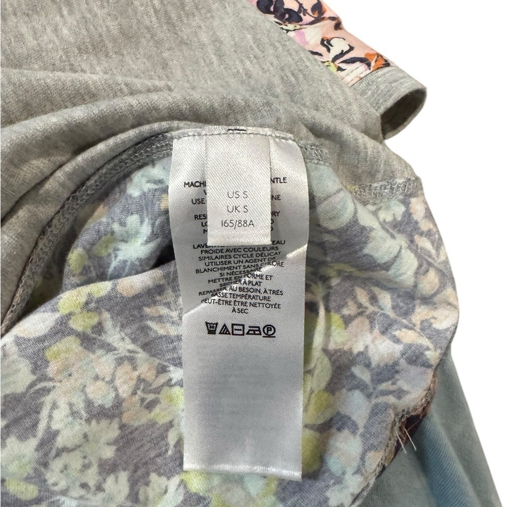 Anthropologie Gray Suzanne Tee with Floral Sleeves - Picture 8 of 9